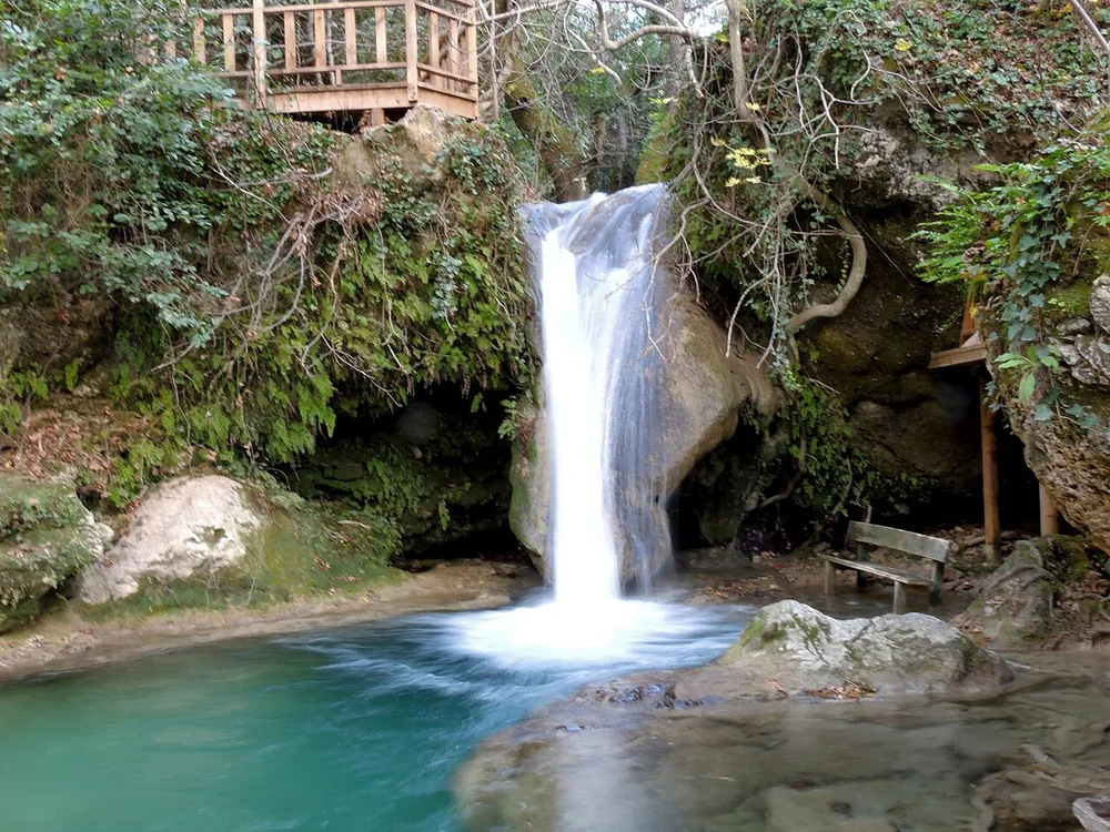 Marmaris Turgut Şelalesi ve çevresindeki yeşil doğa